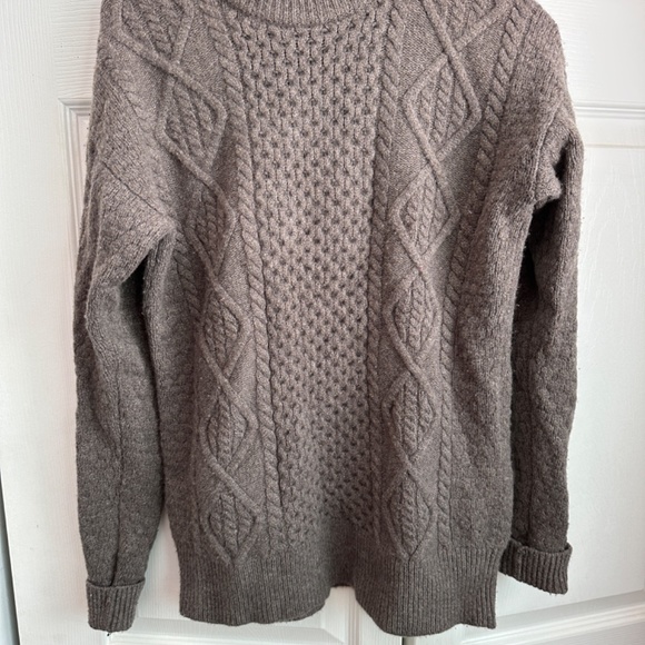 Golden by TNA wool sweater - Picture 2 of 12